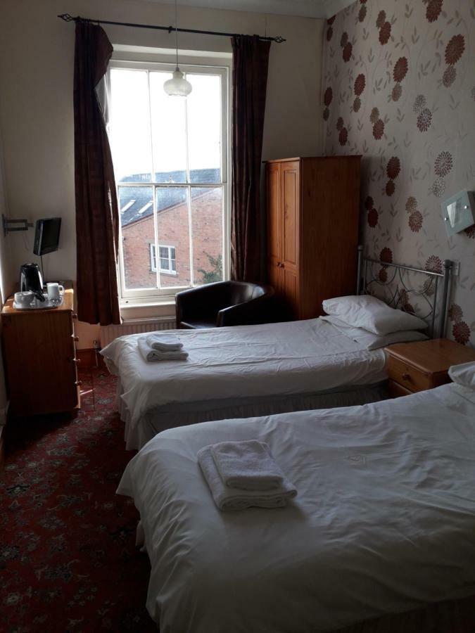The Black Lion Hotel Cardigan Exteriér fotografie
